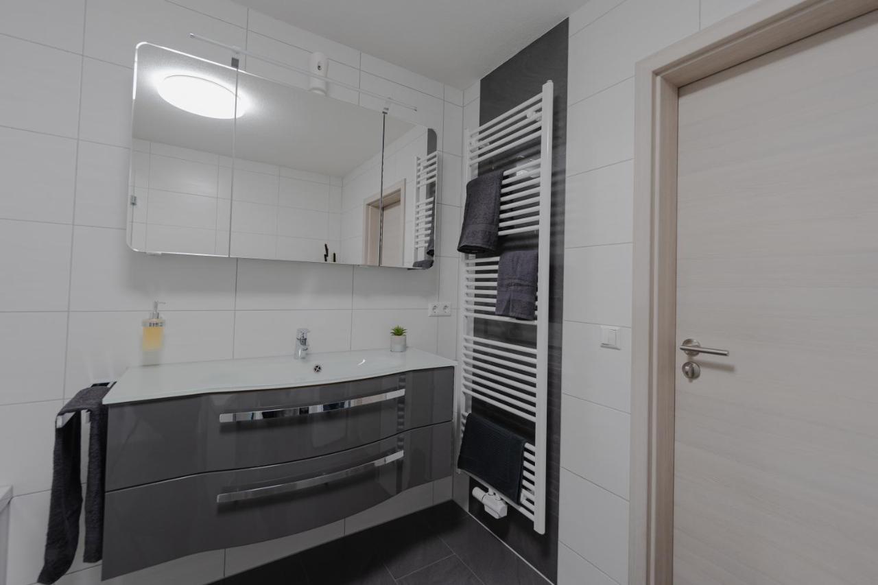 Modern - Ruhige Lage - Zentrumsnah - 2-Zimmer Apartment Горб-ам-Некар Екстер'єр фото